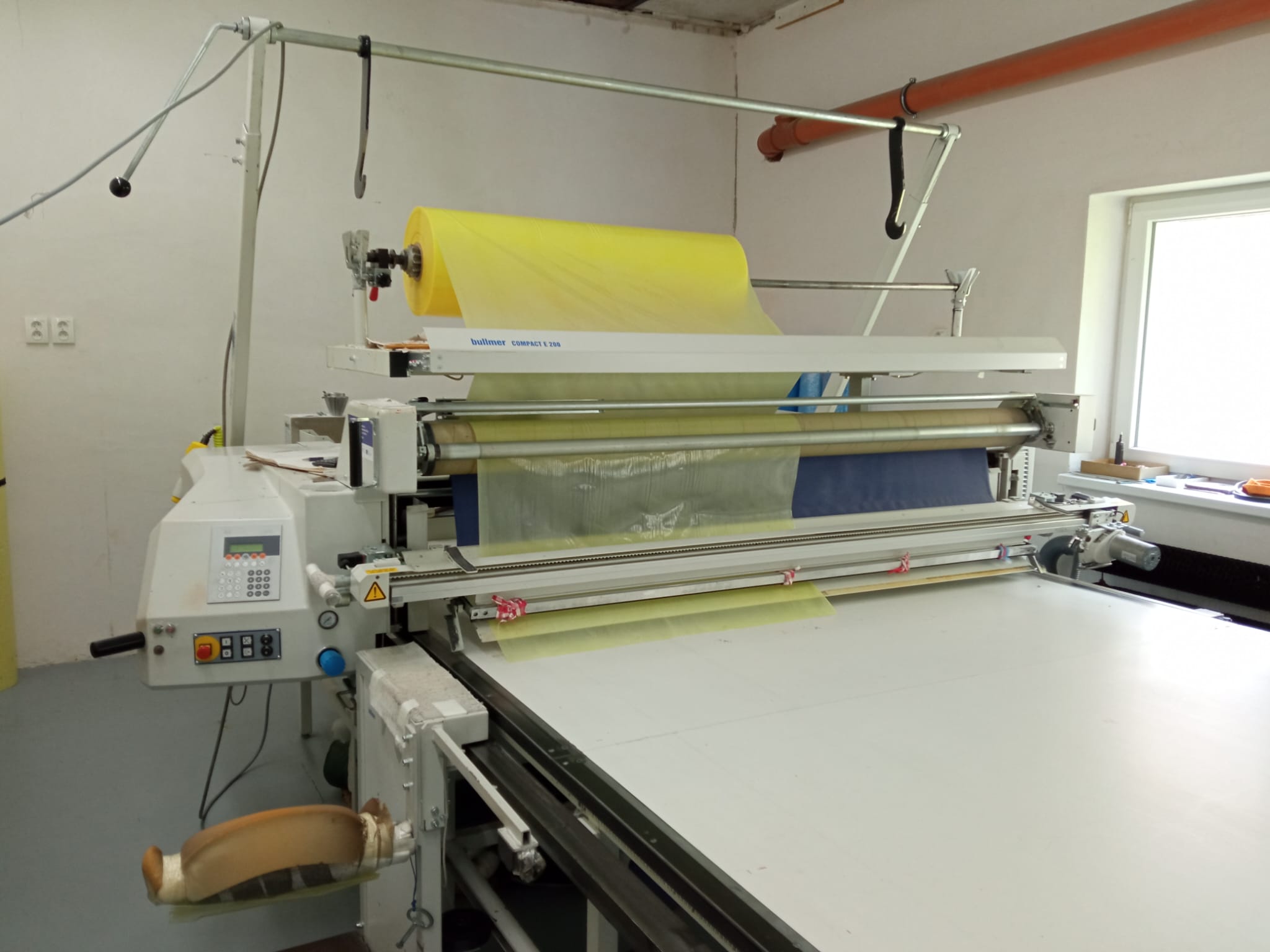 Bar strip welding machine