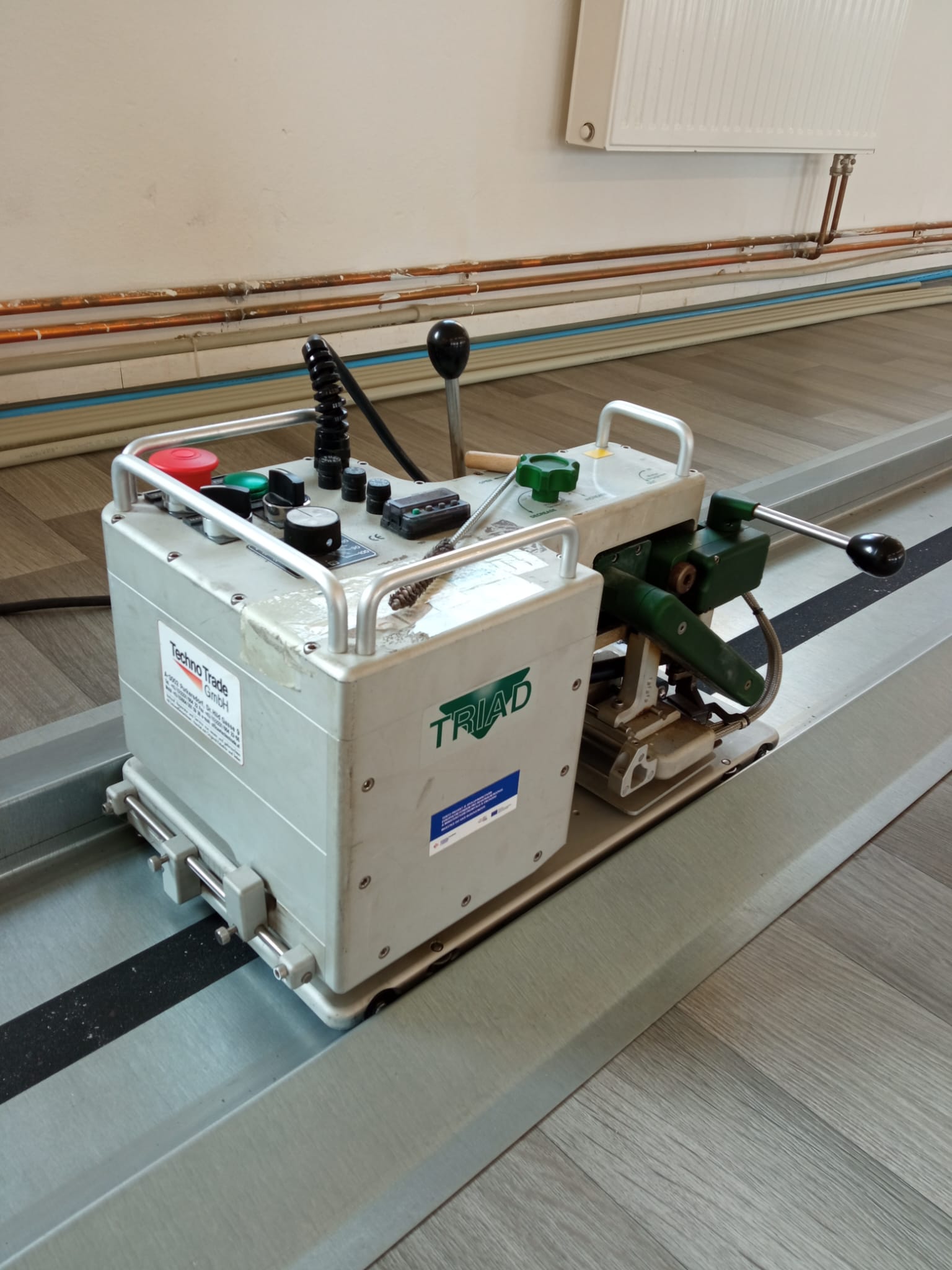 Hot air welding machine
